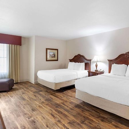 Best Western Plus Steeplegate Inn Дейвънпорт Екстериор снимка