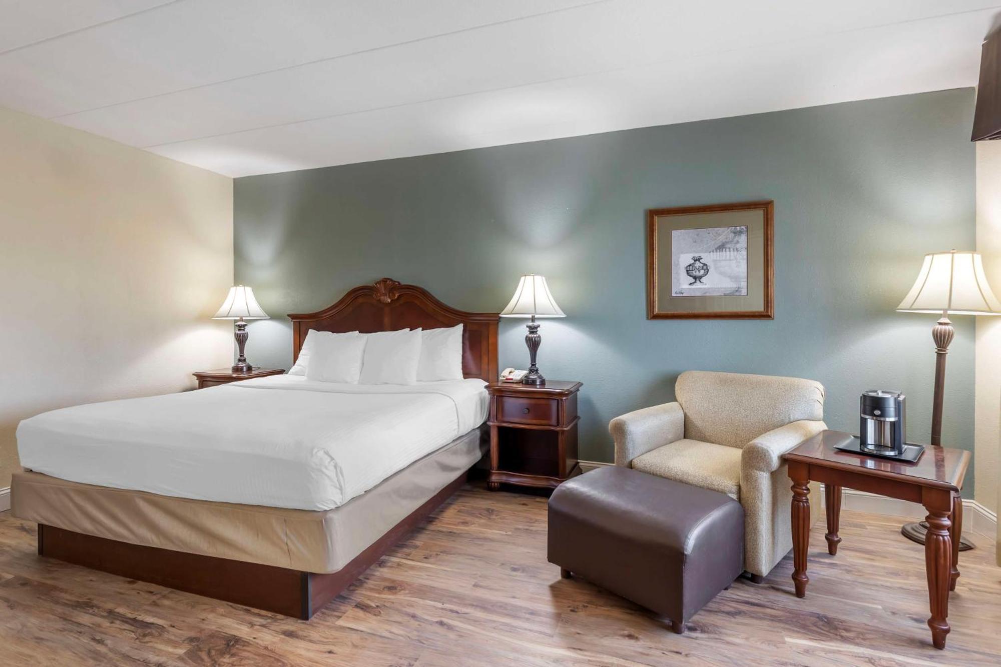 Best Western Plus Steeplegate Inn Дейвънпорт Екстериор снимка
