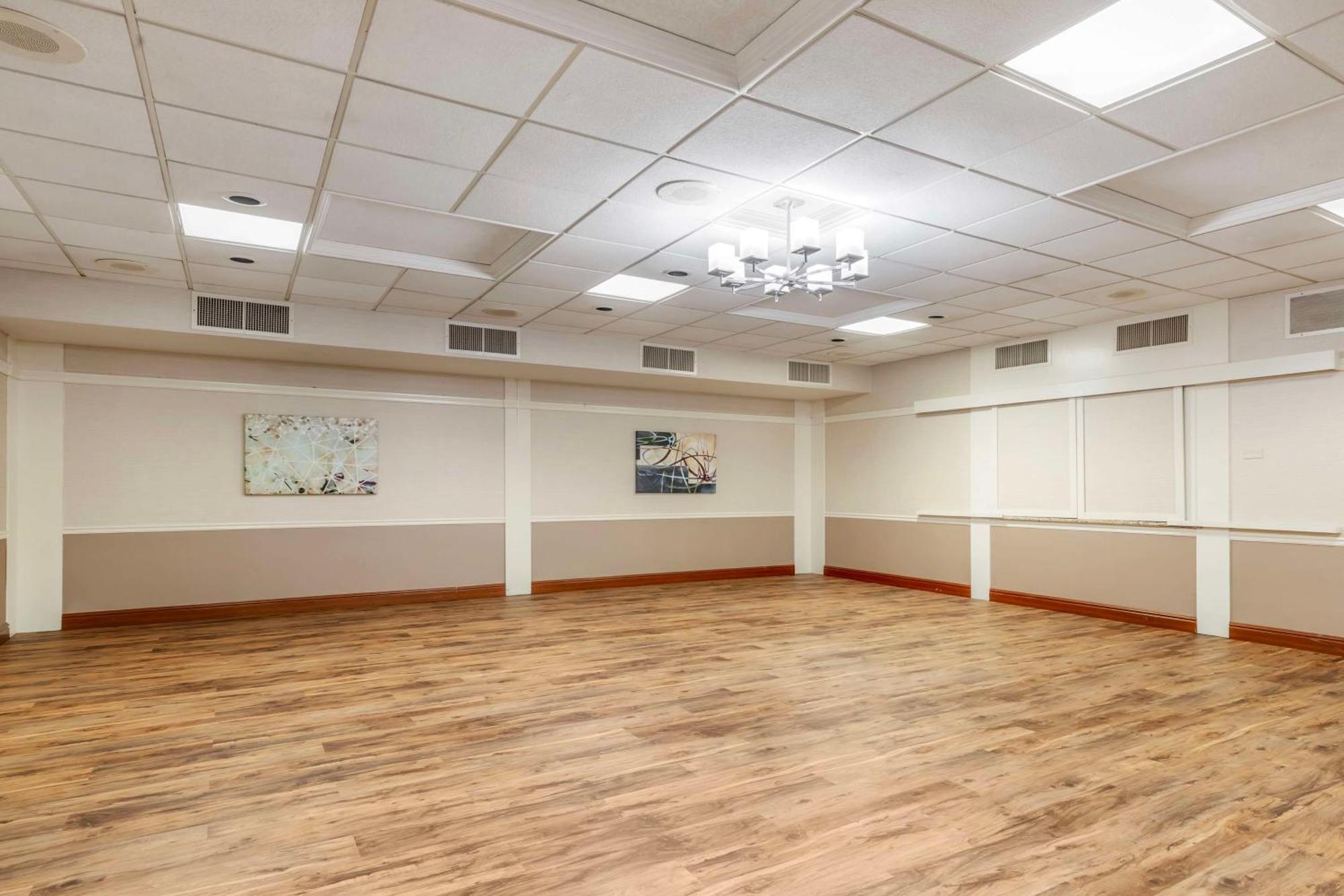 Best Western Plus Steeplegate Inn Дейвънпорт Екстериор снимка